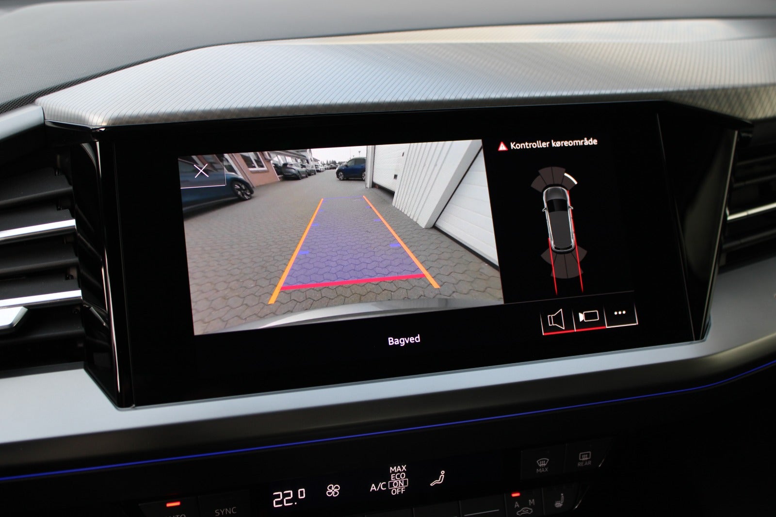 Audi Q4 e-tron Advanced