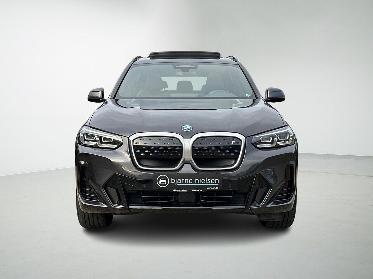 BMW iX3 Charged M-Sport billede 7