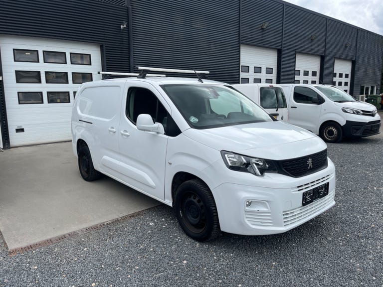 Peugeot Partner BlueHDi 100 L2V2 Plus Van