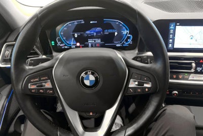 BMW 330e Touring Sport Line aut.