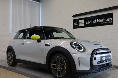 MINI Cooper SE Camden Edition