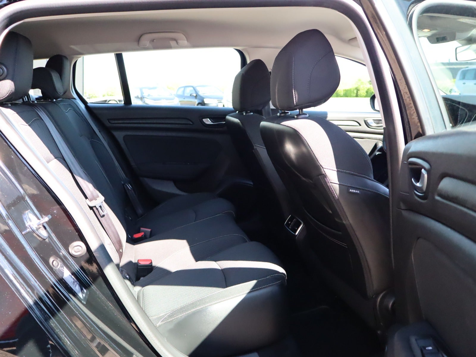 Billede af Renault Megane IV 1,3 TCe 140 Zen Sport Tourer EDC