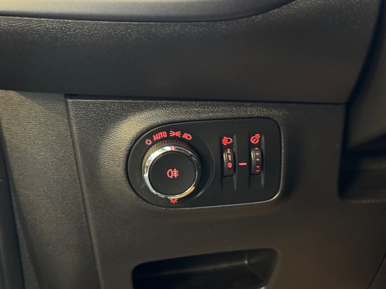 Billede af Opel Corsa 1,4 16V Enjoy+