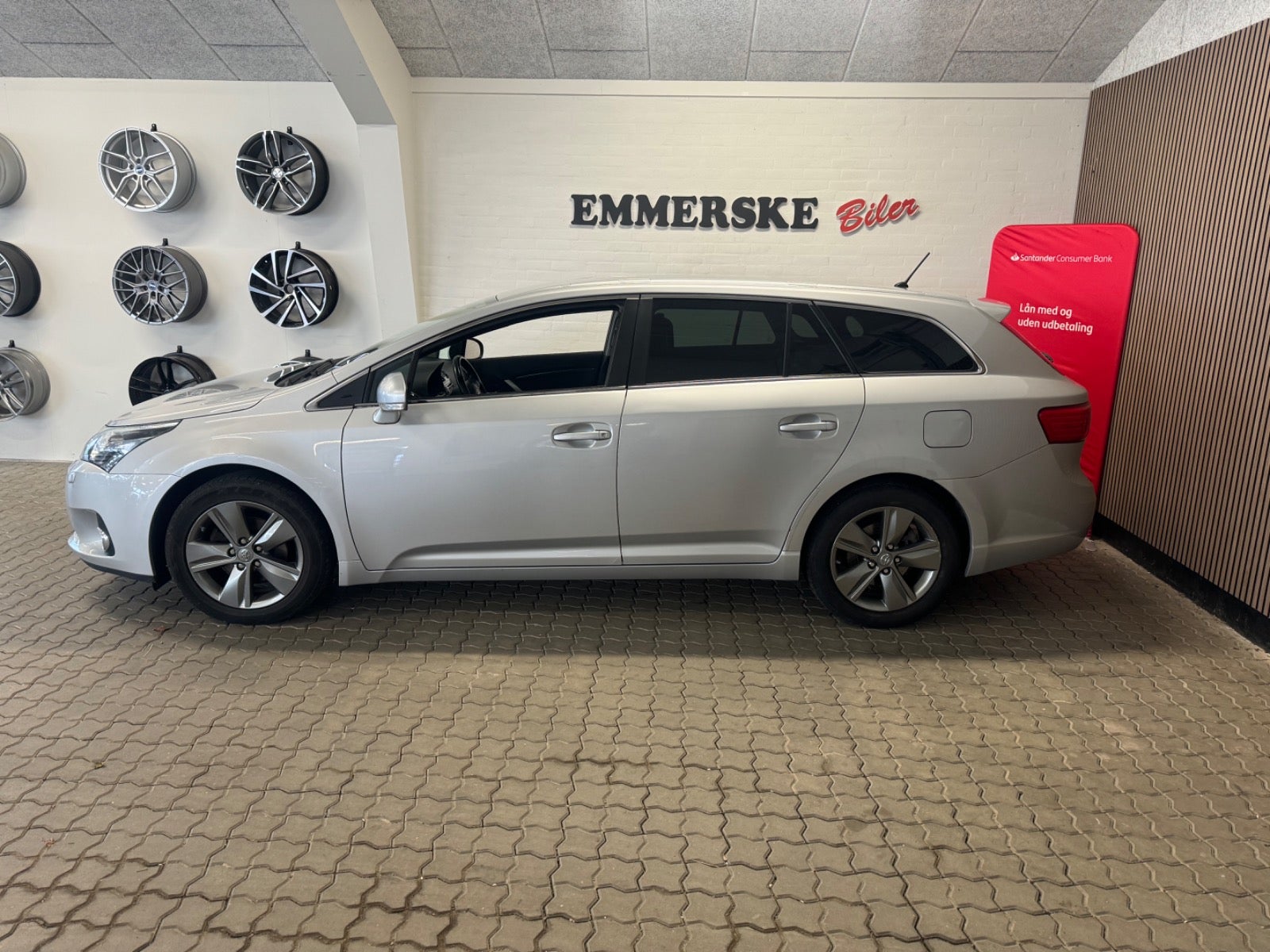 Toyota Avensis 2014