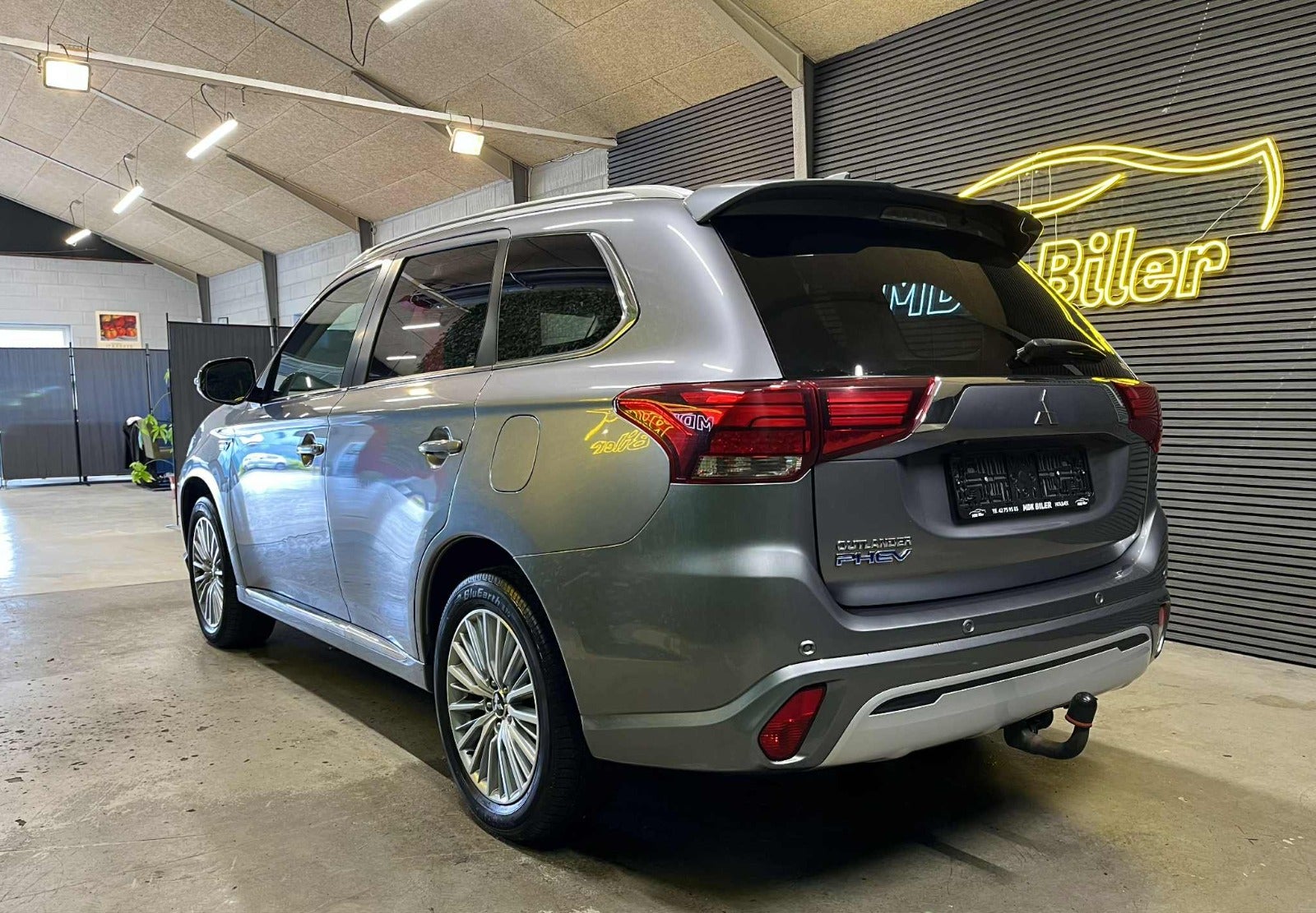 Billede af Mitsubishi Outlander 2,4 PHEV Intense CVT 4WD