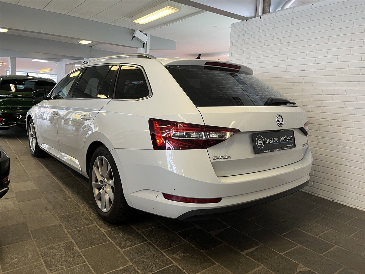 Skoda Superb TSi 180 Style Combi DSG generic.image 2