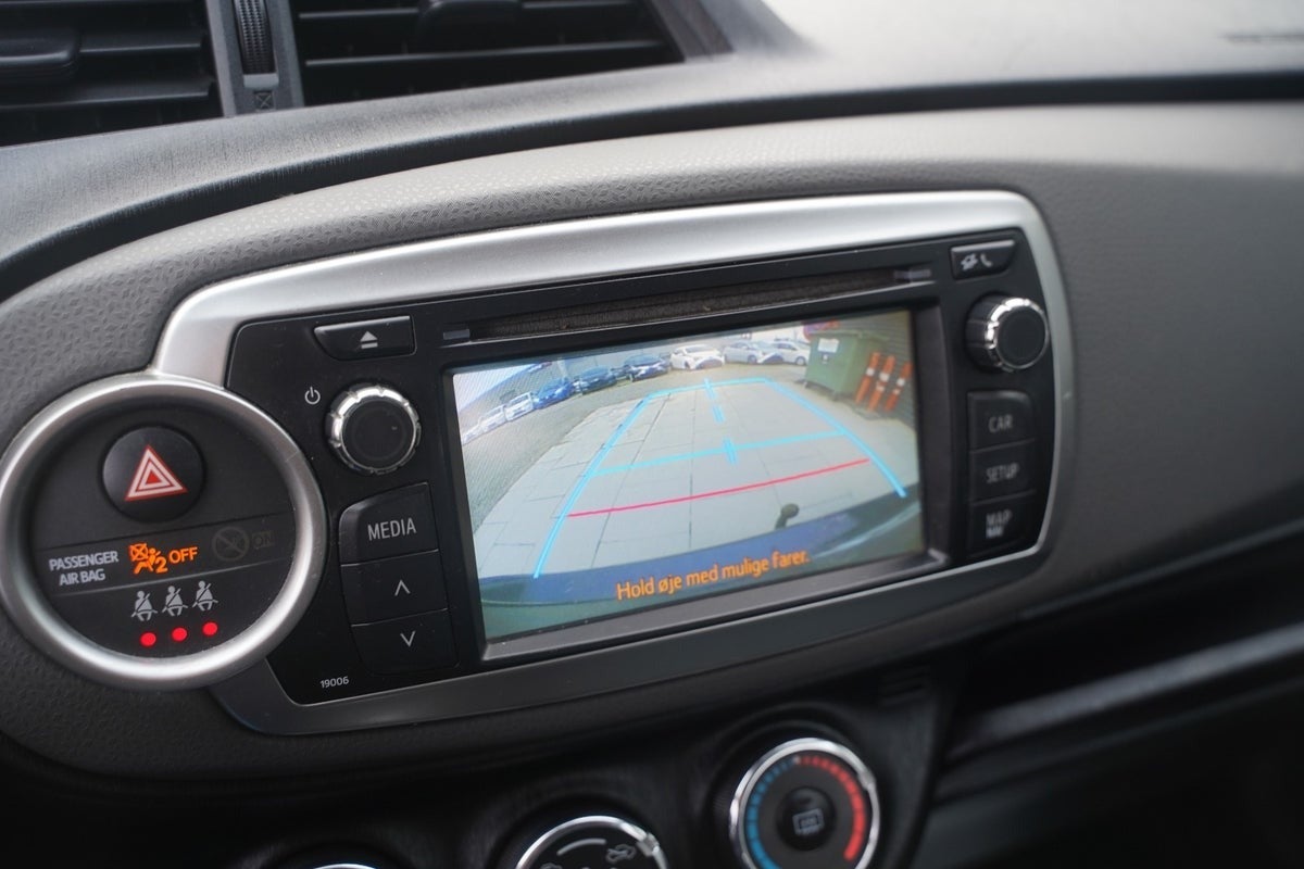 Billede af Toyota Yaris 1,3 VVT-i T2