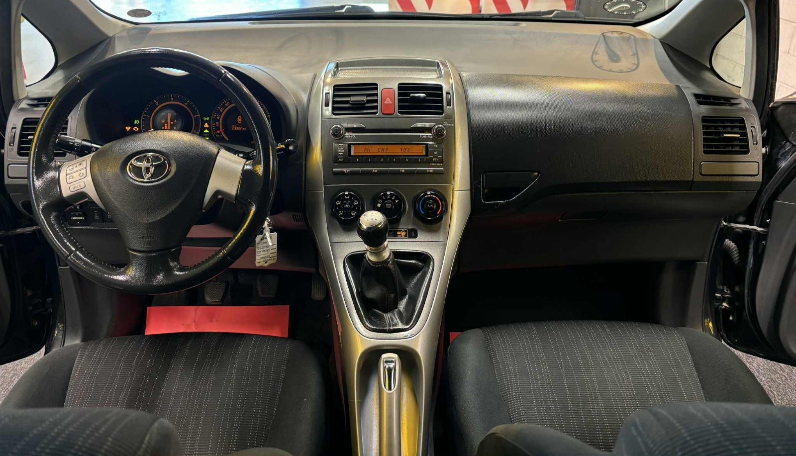 Billede af Toyota Auris 2,0 D-4D Luna