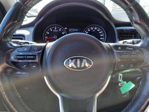 Kia Stonic Advance Intro