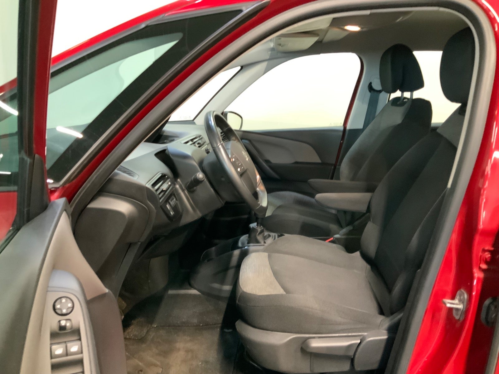 Citroën C4 Picasso (5/8)