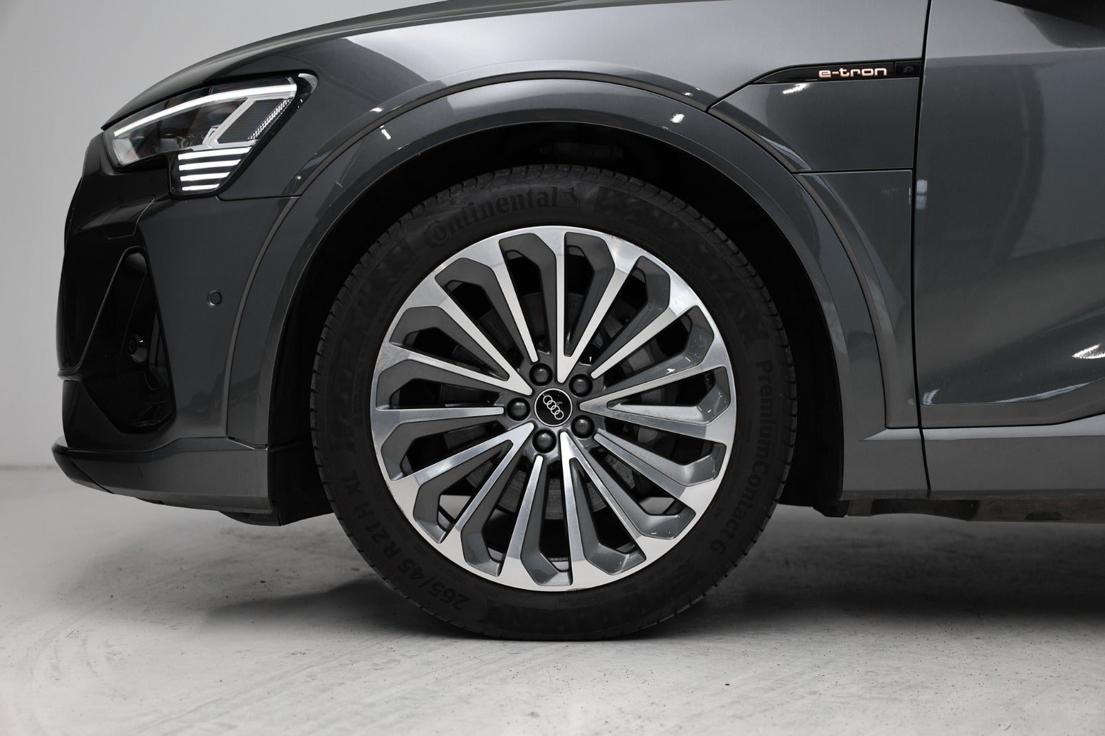 Audi e-tron 55 S-line Sportback quattro