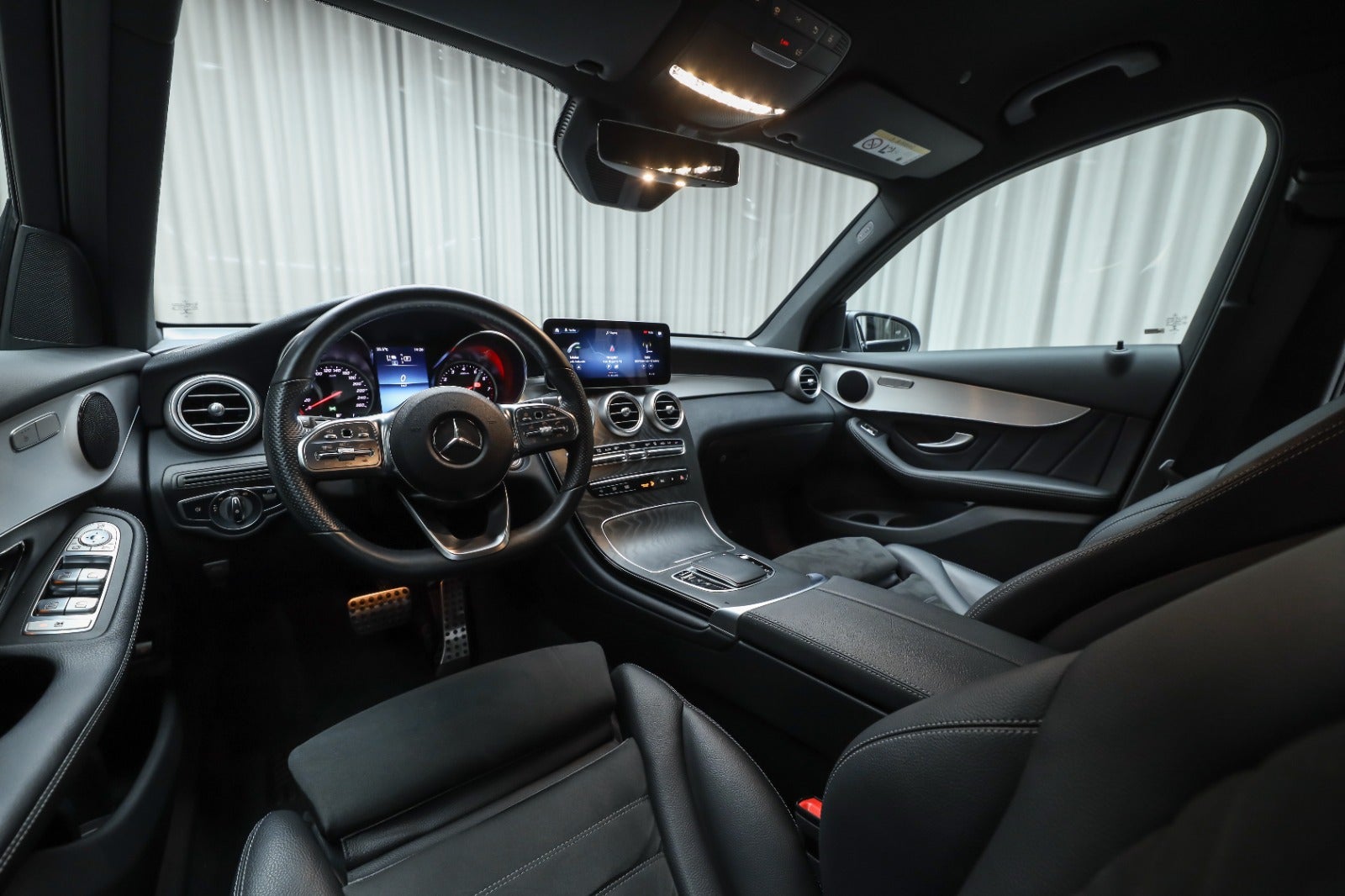 Mercedes-Benz GLC 300 e (4/8)