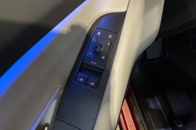 Ford Explorer Premium Extended Range