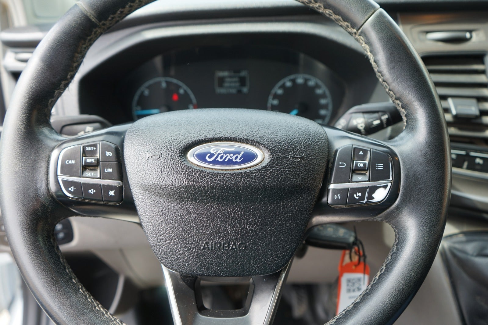 Billede af Ford Transit Custom 320L 2,0 TDCi 130 Trend
