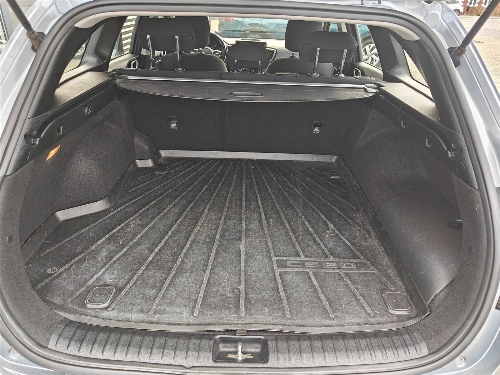 Kia Ceed PHEV Prestige SW DCT