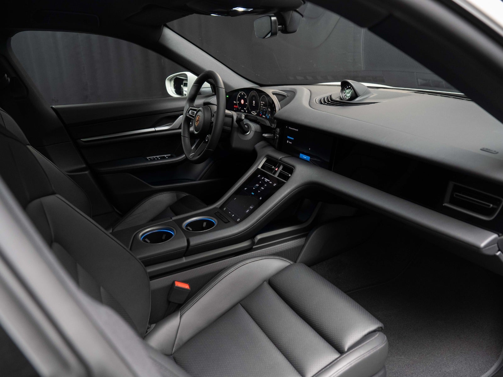 Gallery image 13 of 18