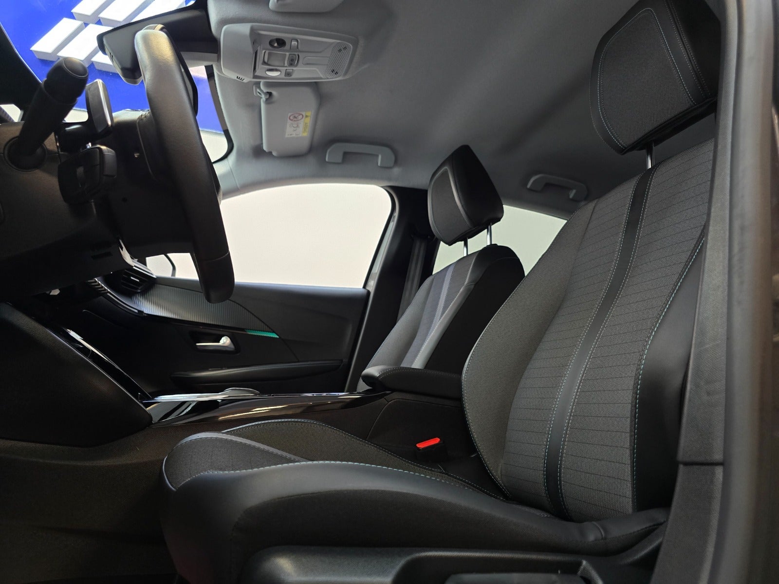 Billede af Peugeot 208 1,2 PureTech 100 Flash EAT8