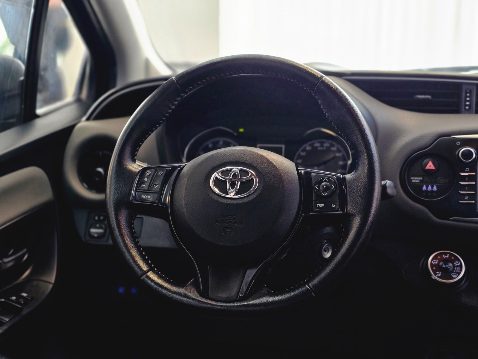 Billede af Toyota Yaris 1,0 VVT-i T2