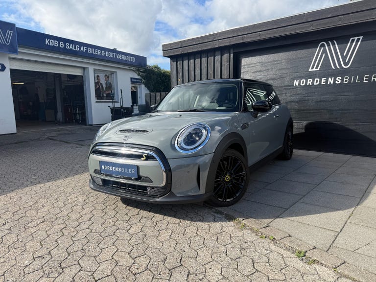 MINI Cooper SE Classic Trim