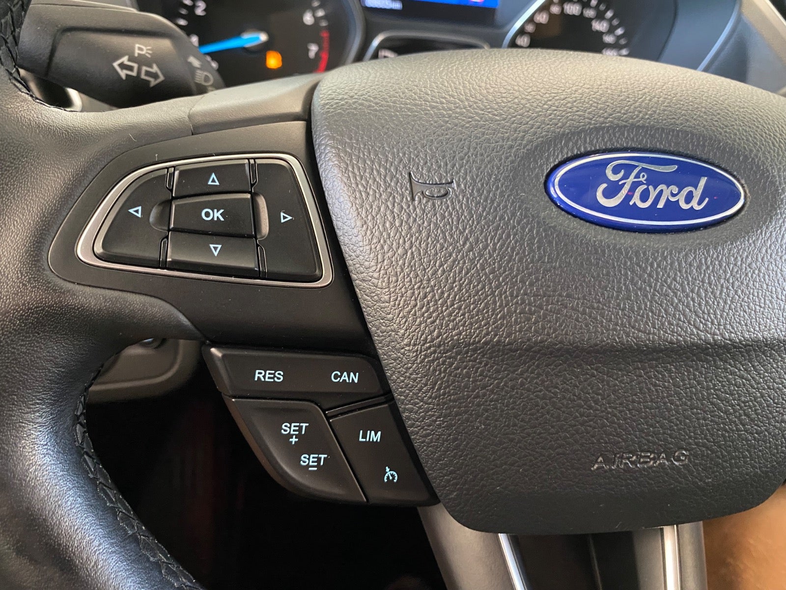 Ford C-MAX SCTi 125 Titanium – 13