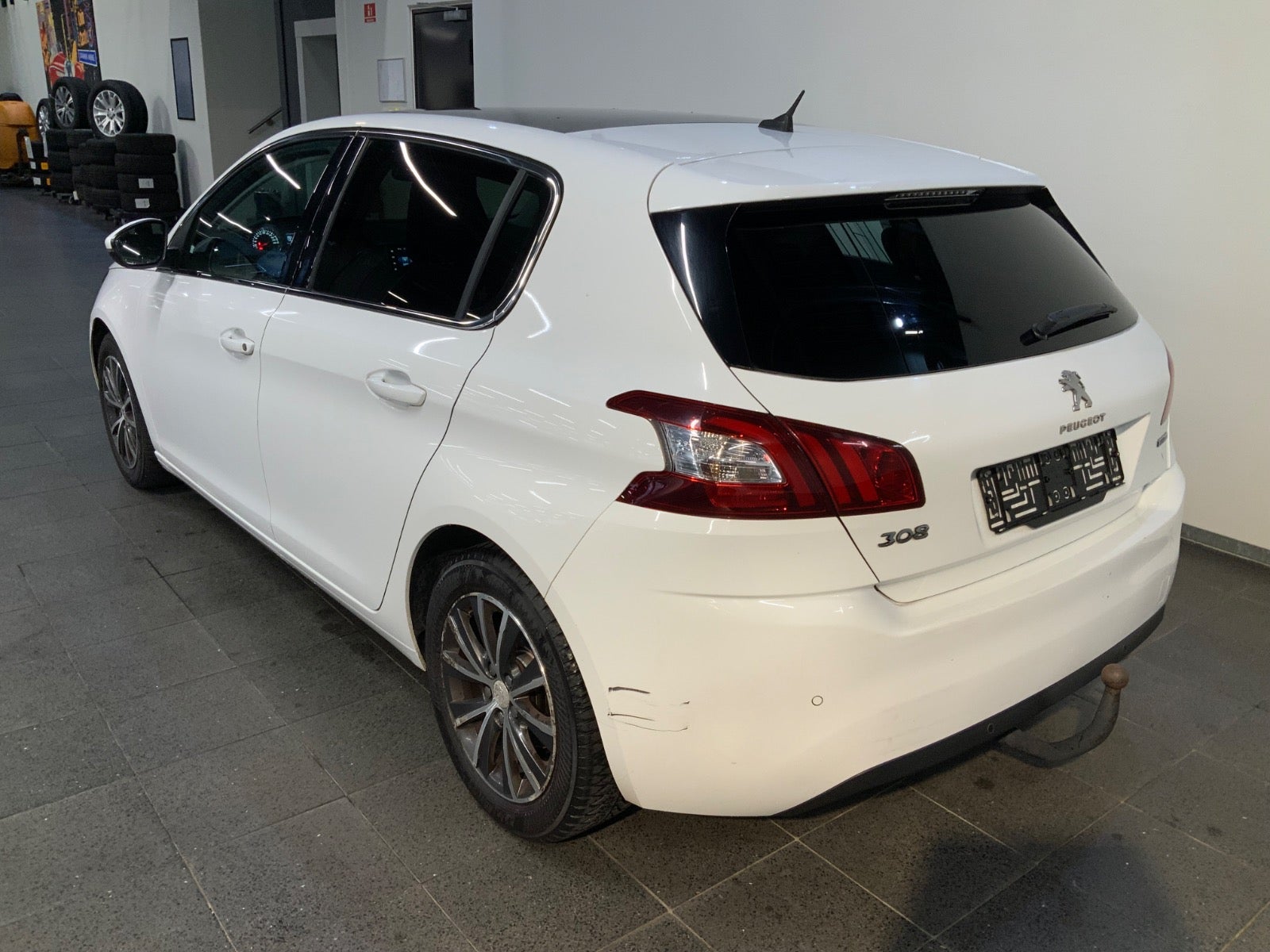 Peugeot 308 (4/8)