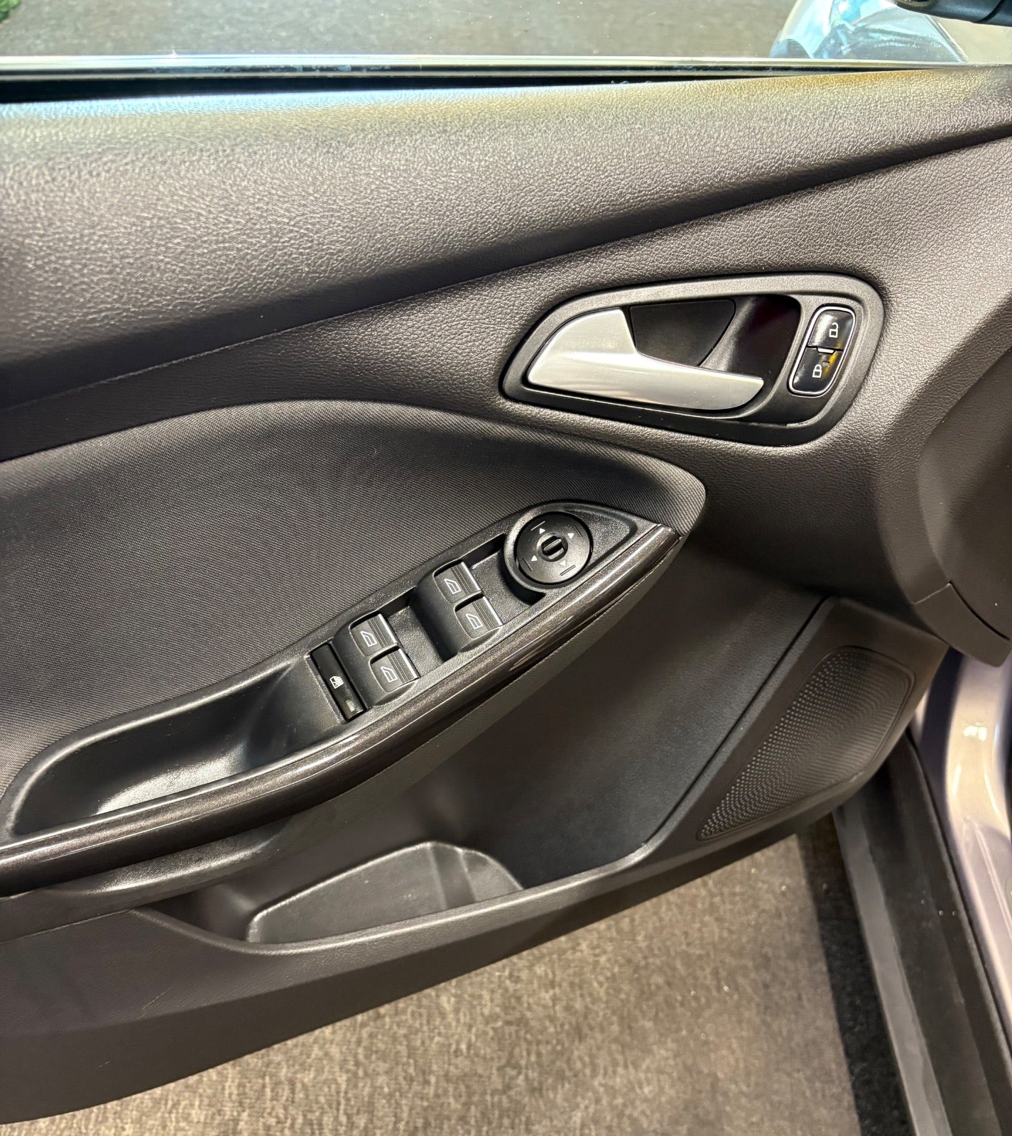 Billede af Ford Focus 1,0 SCTi 100 Trend stc.