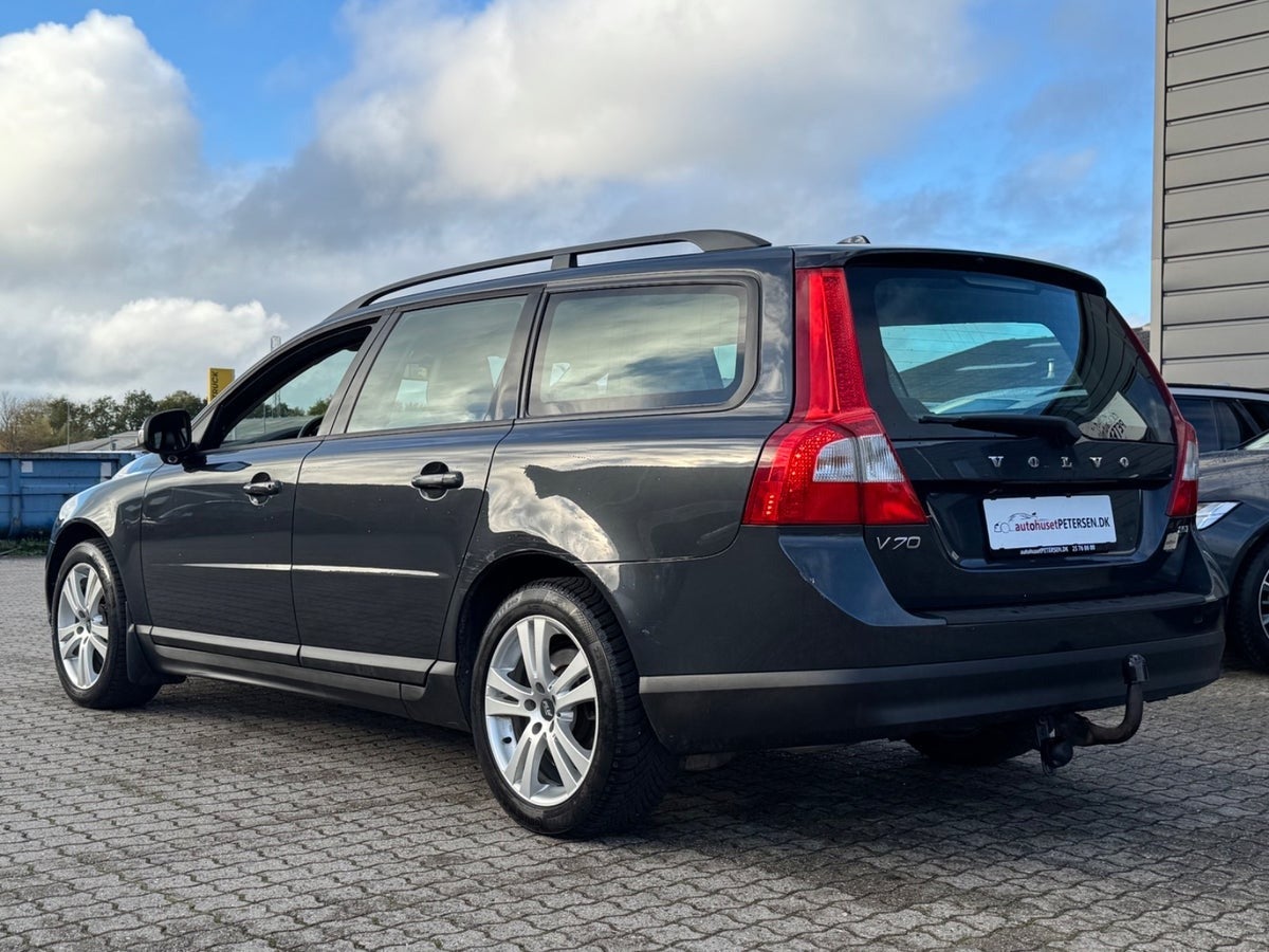 Volvo V70 T Momentum aut.