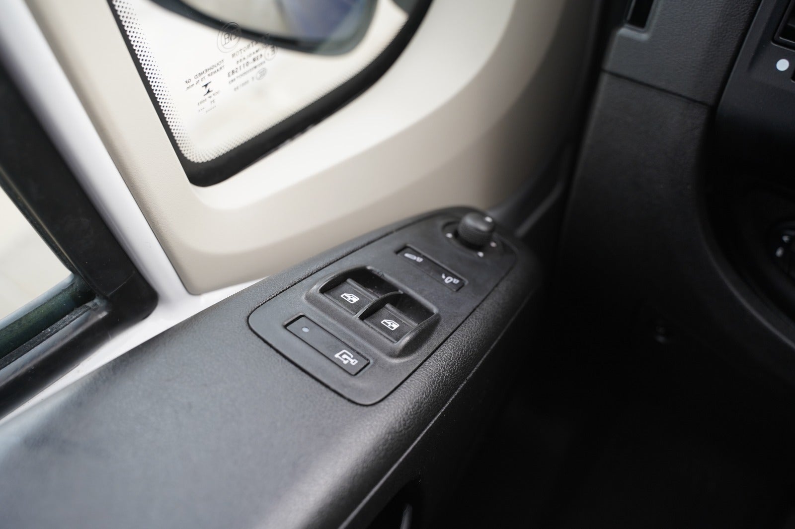 Billede af Citroën Jumper 35+ 2,2 BlueHDi 165 L2H2 FlexLine