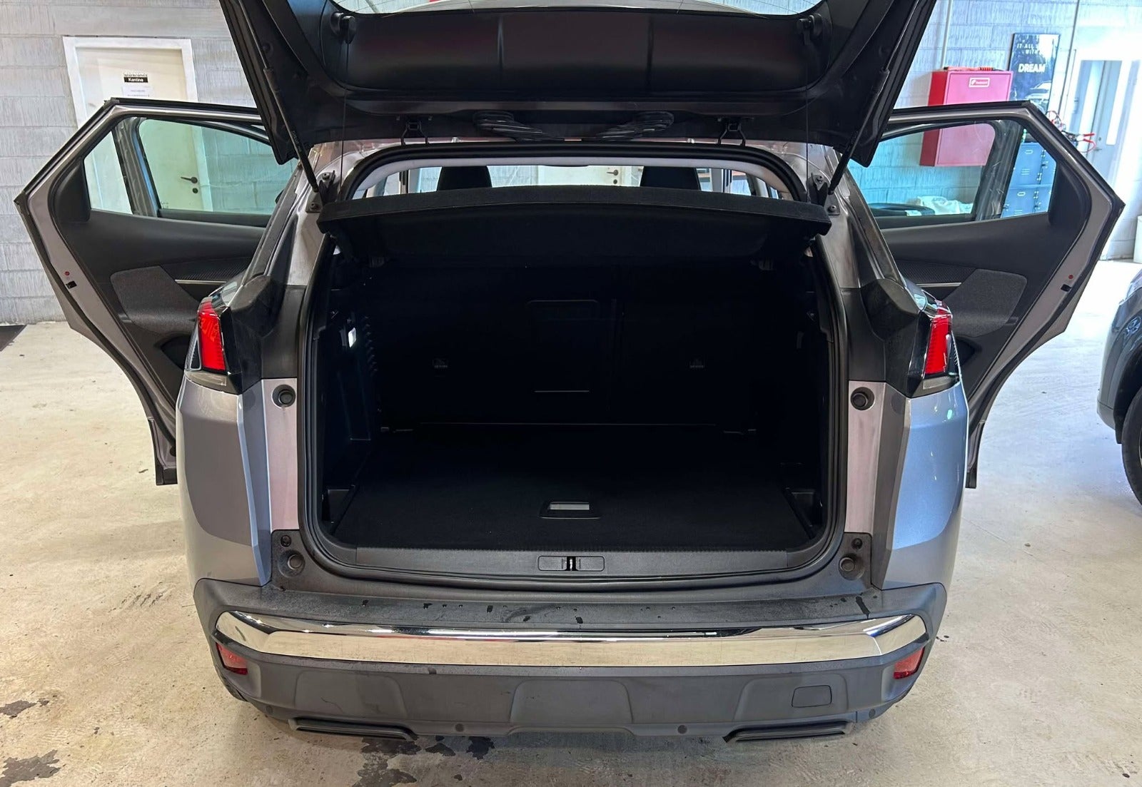 Billede af Peugeot 3008 1,2 e-THP 130 Active