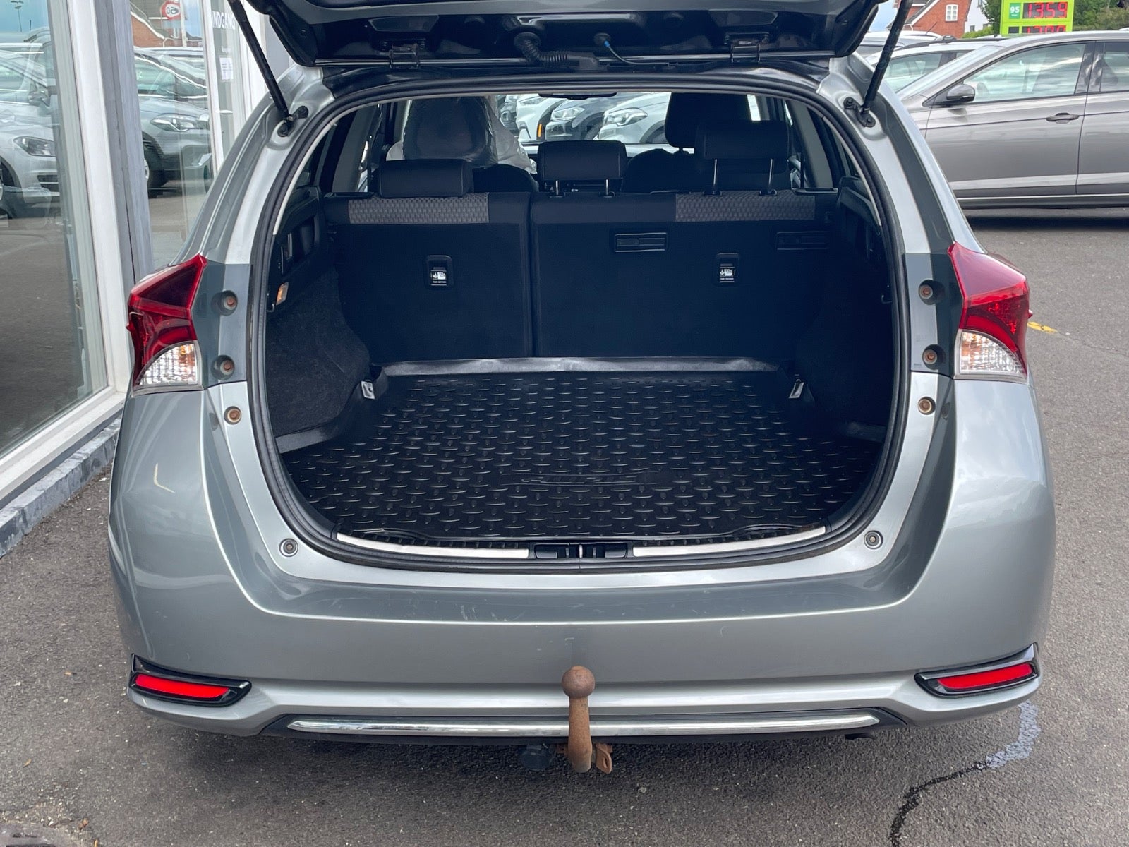 Billede af Toyota Auris 1,8 Hybrid H2 Style Touring Sports CVT