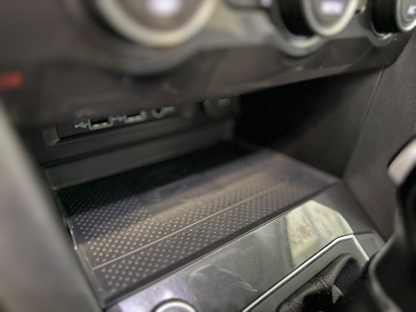 Billede af VW Tiguan Allspace 2,0 TDi 240 R-line DSG 4Motion 7prs