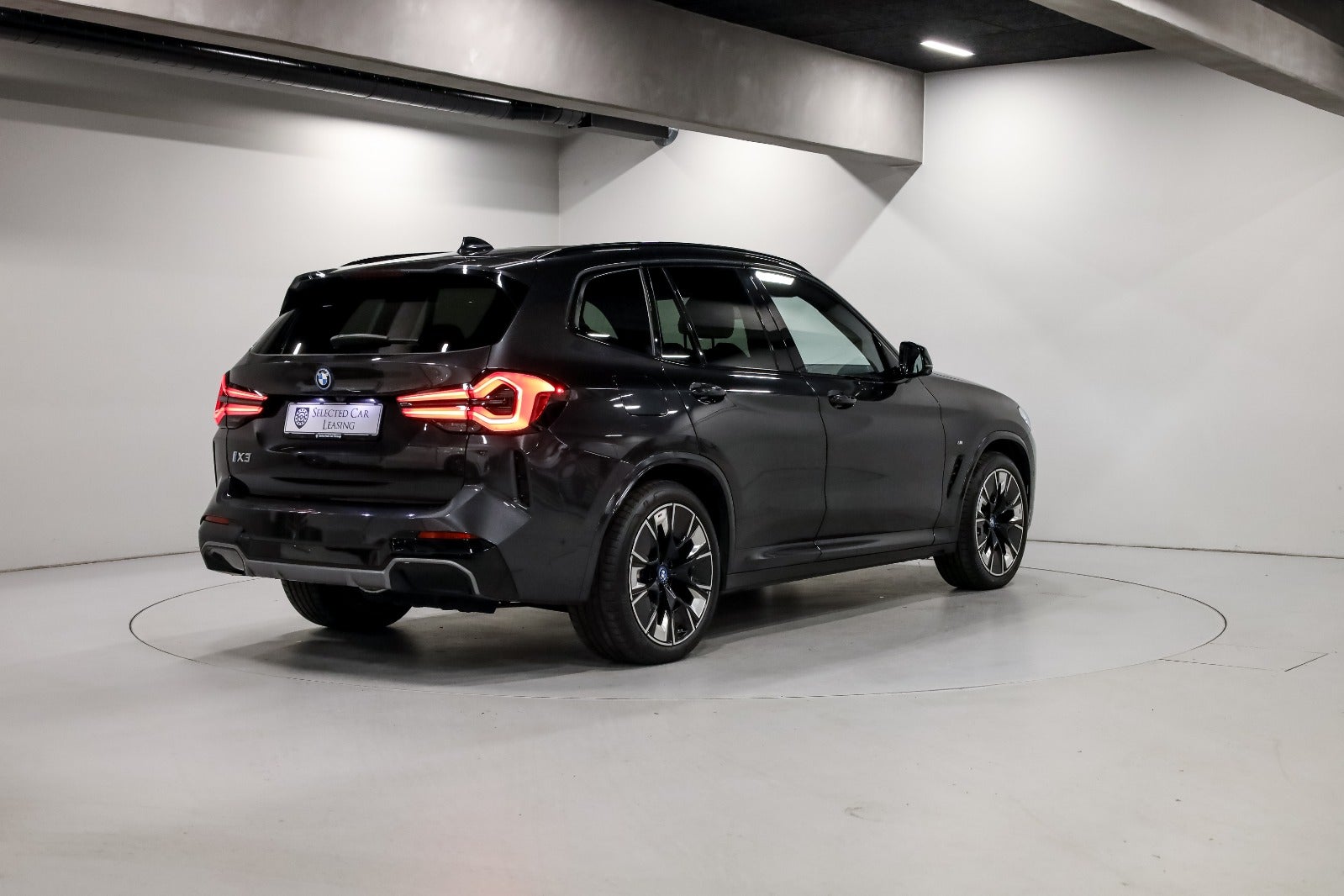 BMW iX3 Charged Plus M-Sport