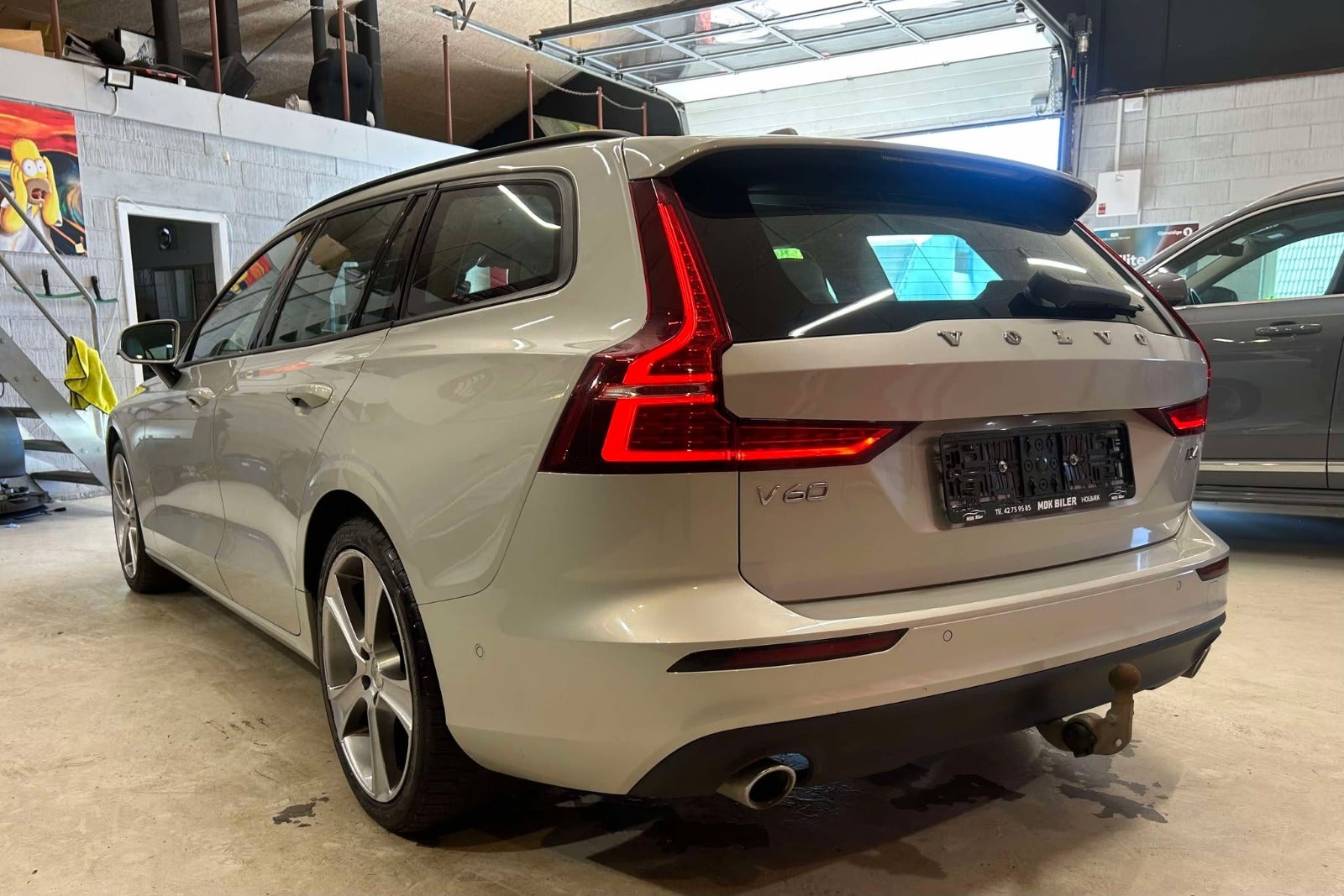 Billede af Volvo V60 2,0 D4 190 R-Design aut.