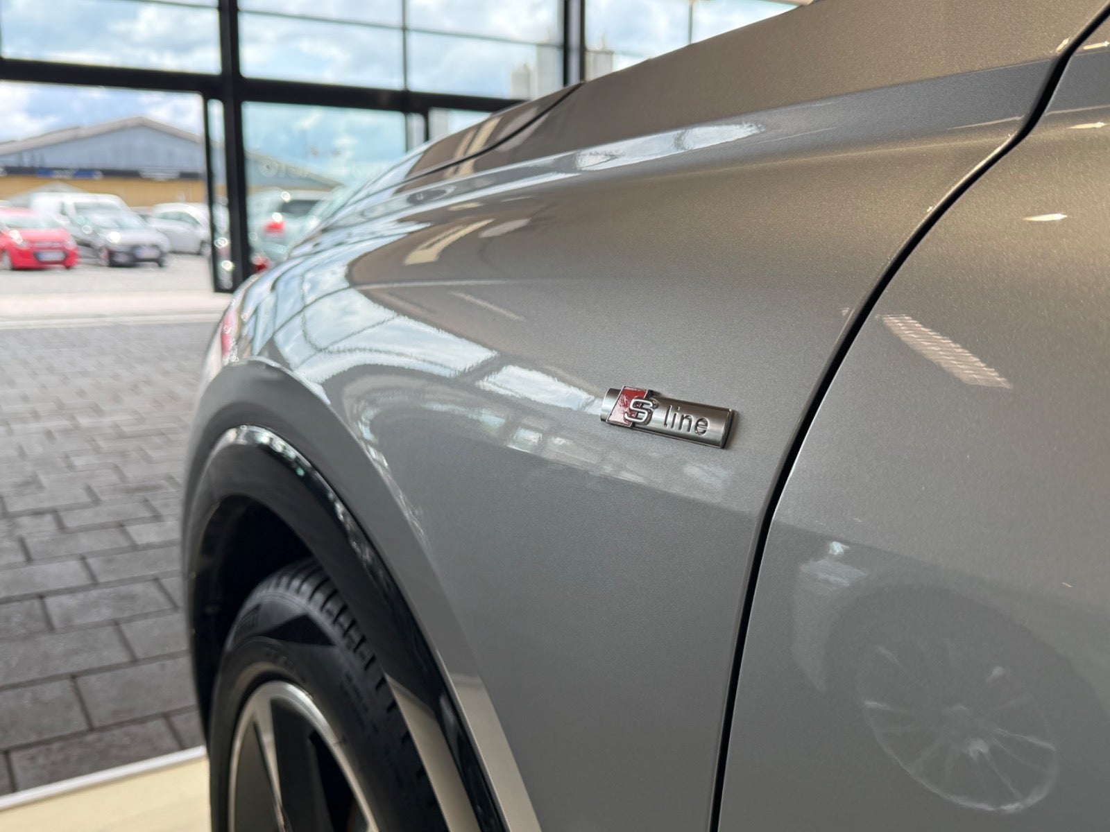 Billede af Audi Q4 e-tron 40 S-line Sportback