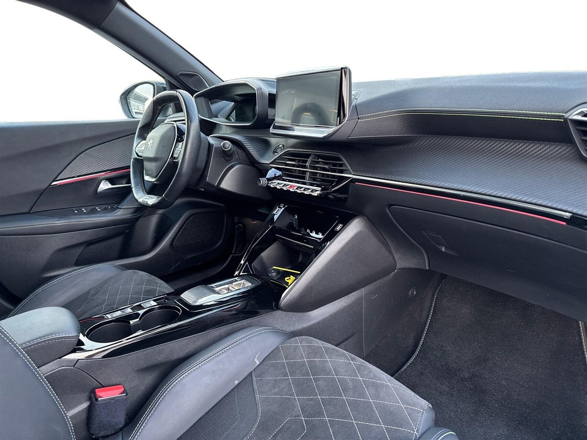Peugeot e-2008 GT Sky billede 10