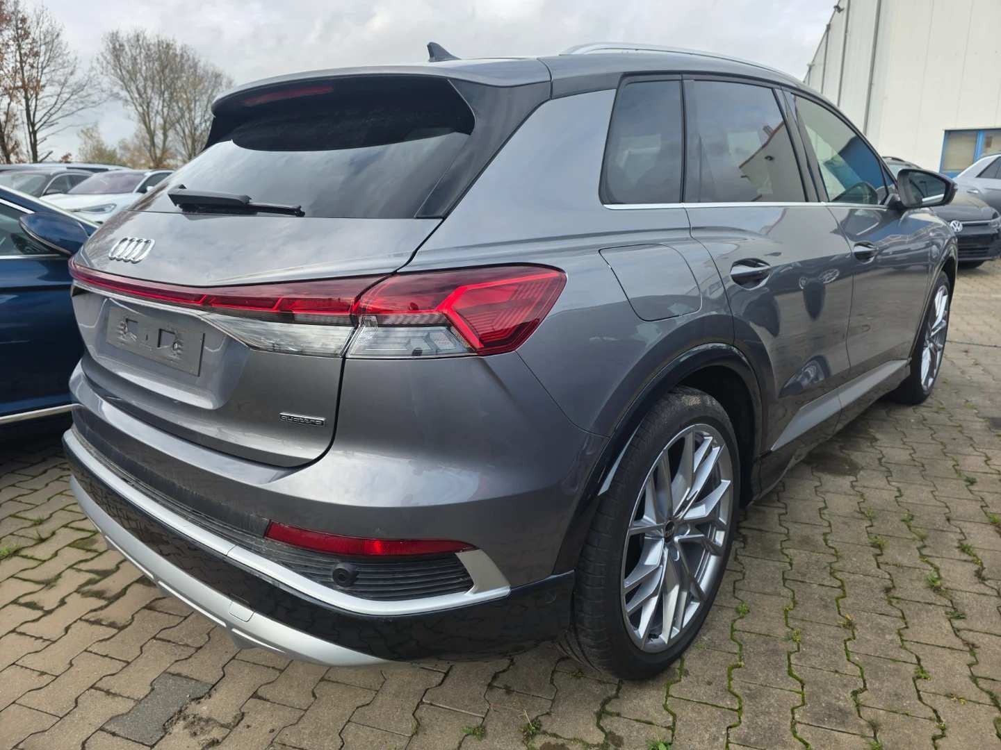 Audi Q4 e-tron S-line quattro