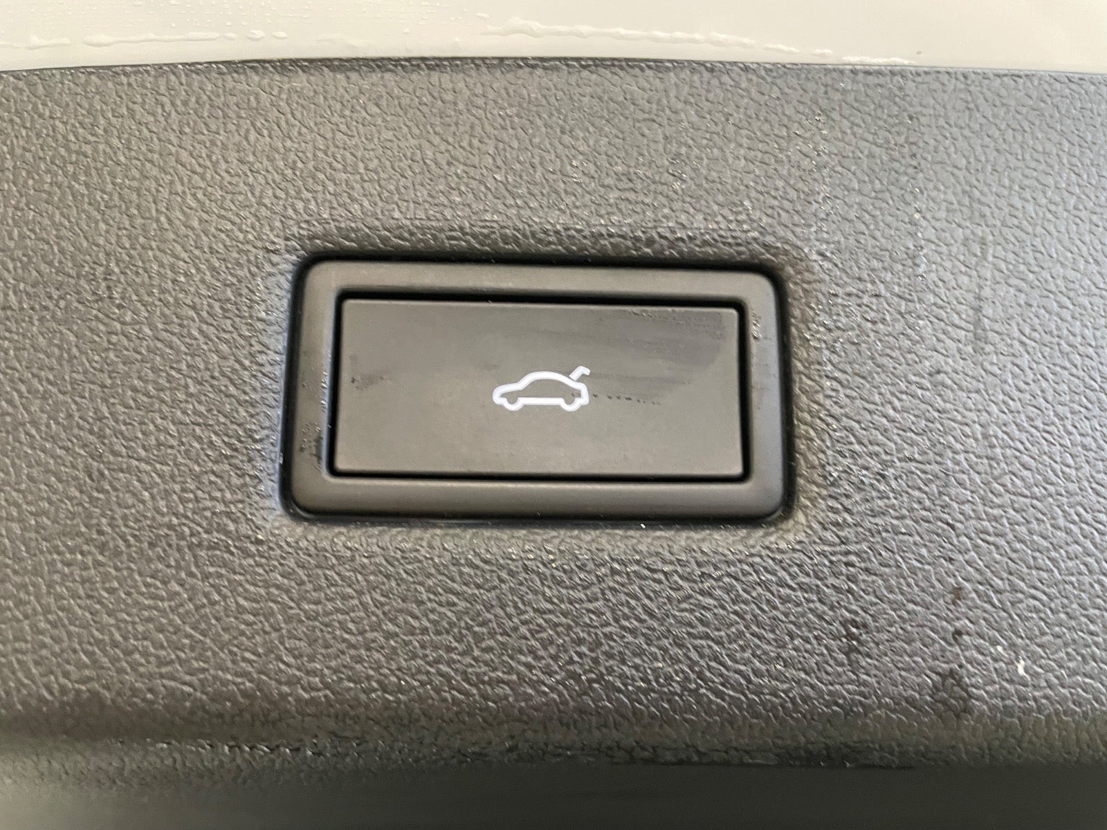 Ford Explorer Select Extended Range