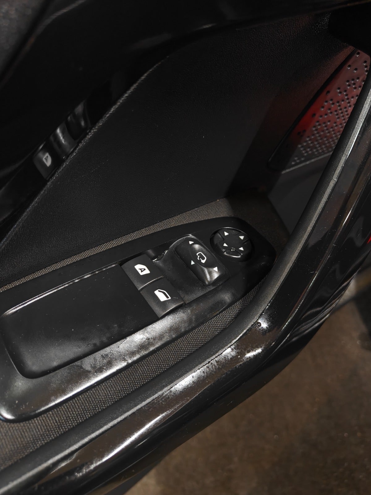 Billede af Peugeot 208 1,6 BlueHDi 100 Active
