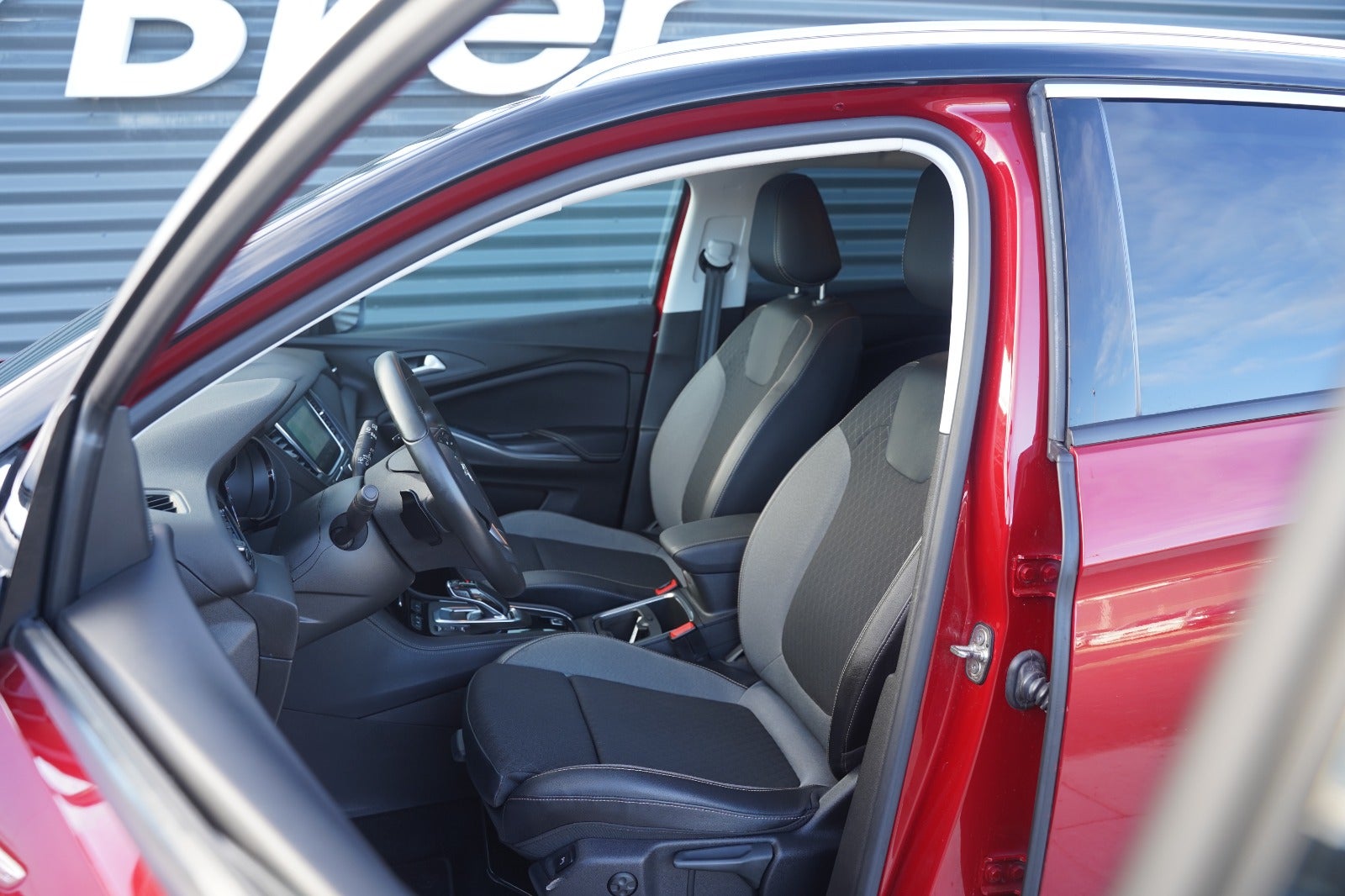 Billede af Opel Grandland X 1,6 Hybrid Ultimate aut.