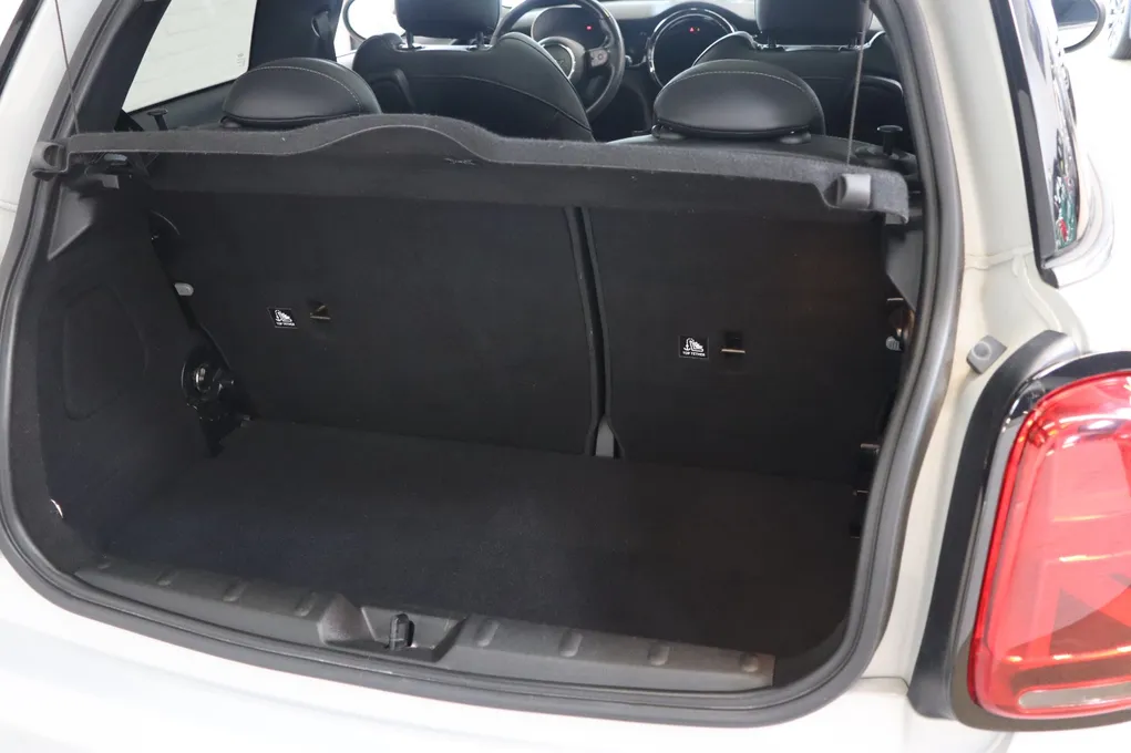 MINI Cooper SE Camden Edition