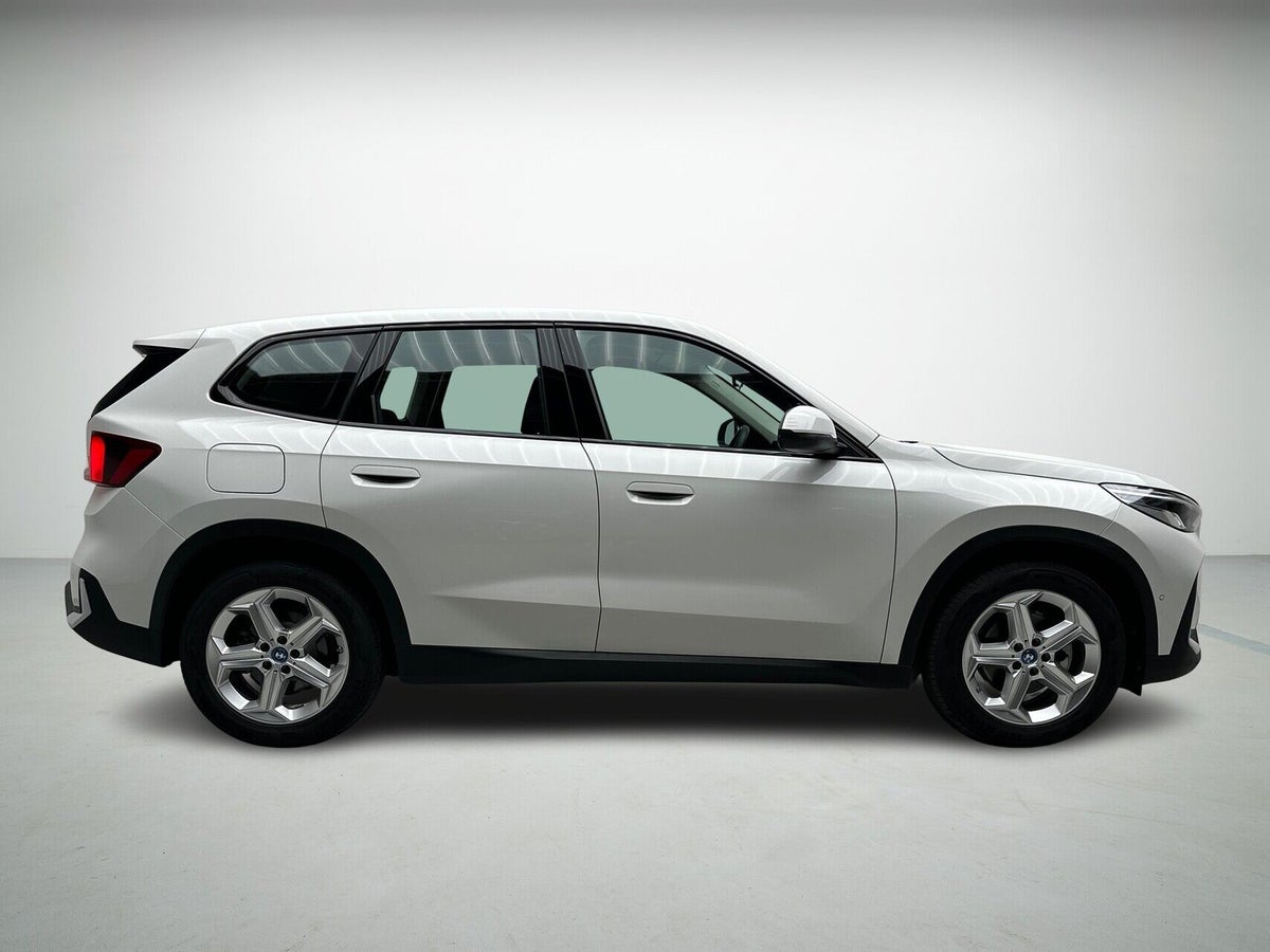 BMW iX1 eDrive20 X-Line billede 5