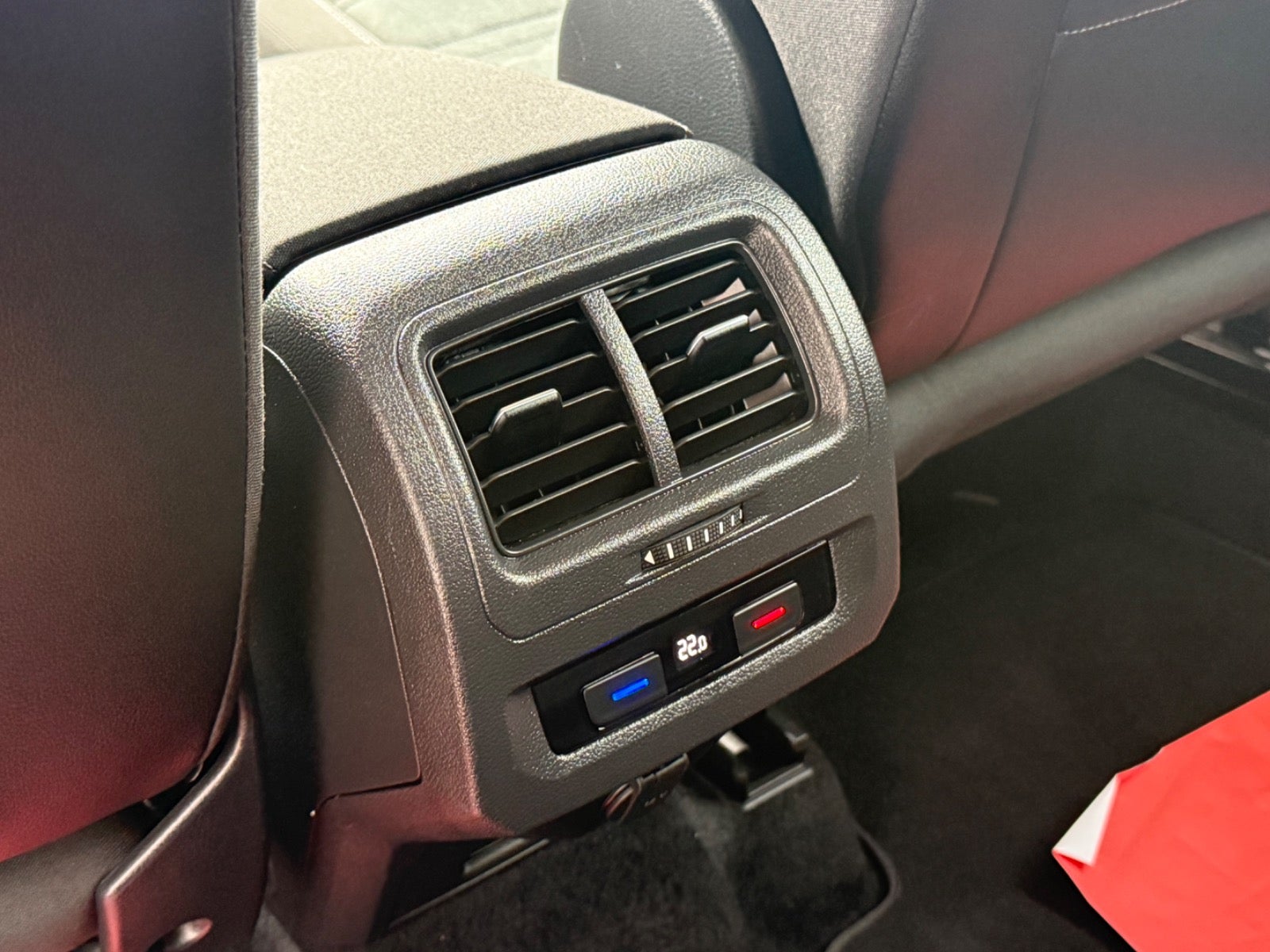 VW Touran TDi 150 Highline DSG 7prs