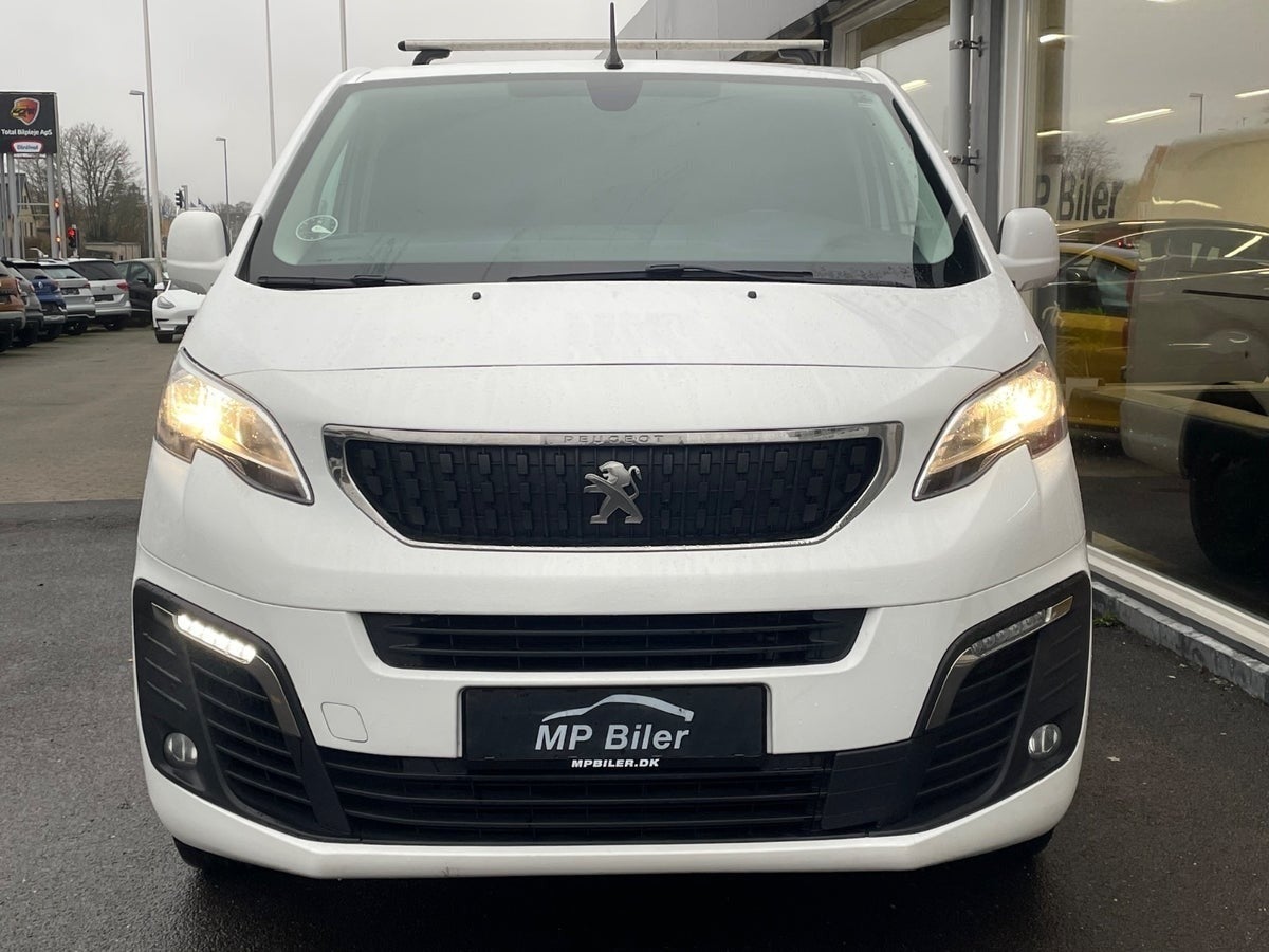 Billede af Peugeot Expert 2,0 BlueHDi 122 L3 Ultimate EAT8 Van