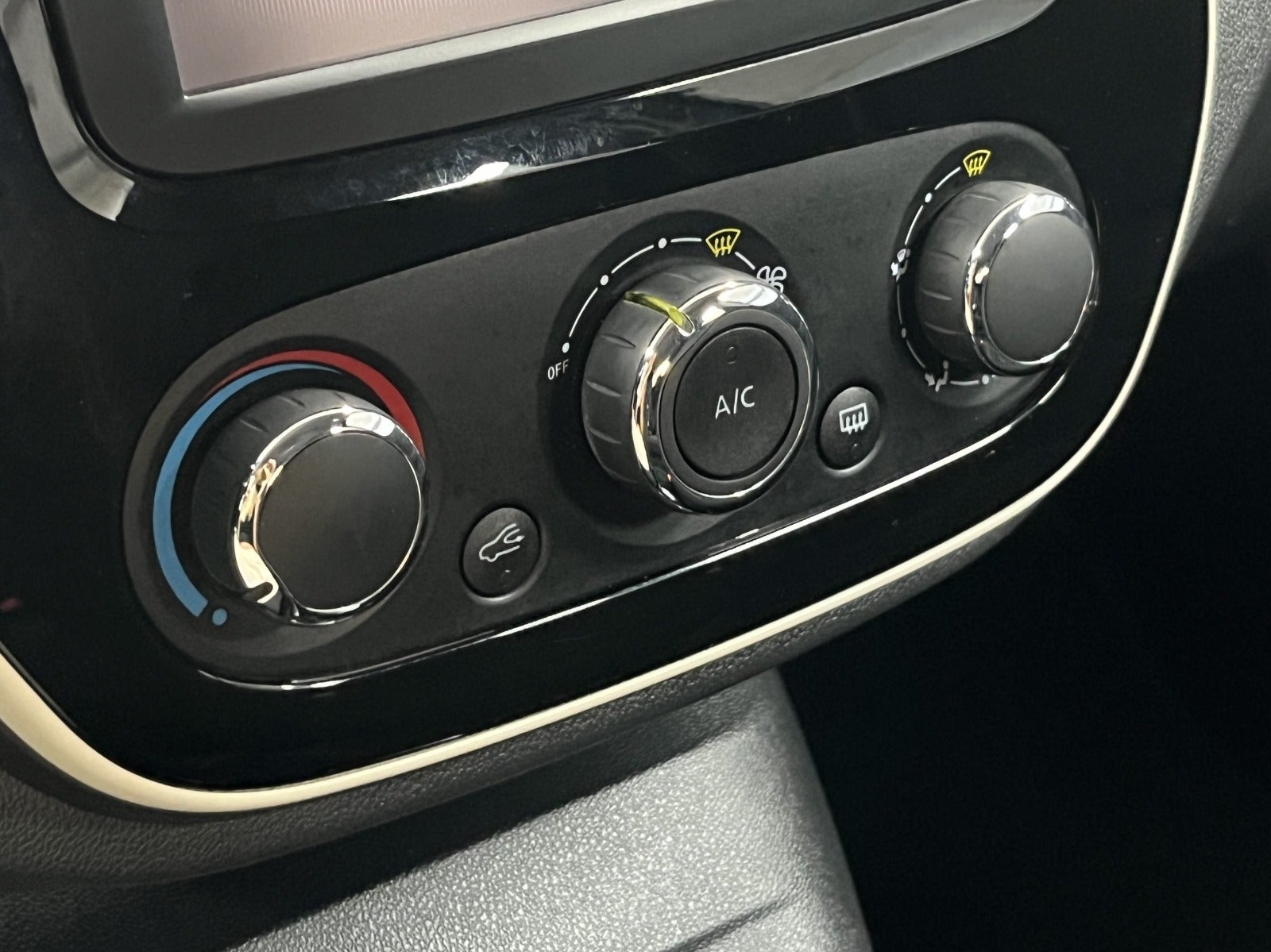 Billede af Renault Captur 1,5 dCi 90 Zen EDC