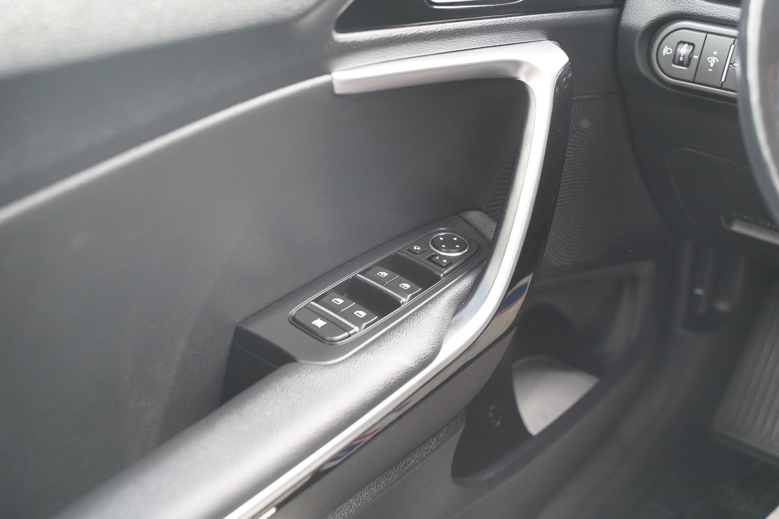 Billede af Kia Ceed 1,6 PHEV Prestige SW DCT