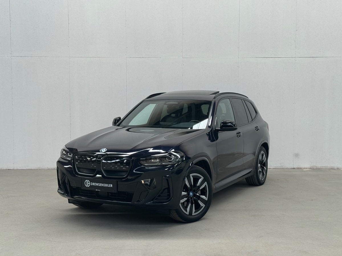 BMW iX3 Charged M-Sport A