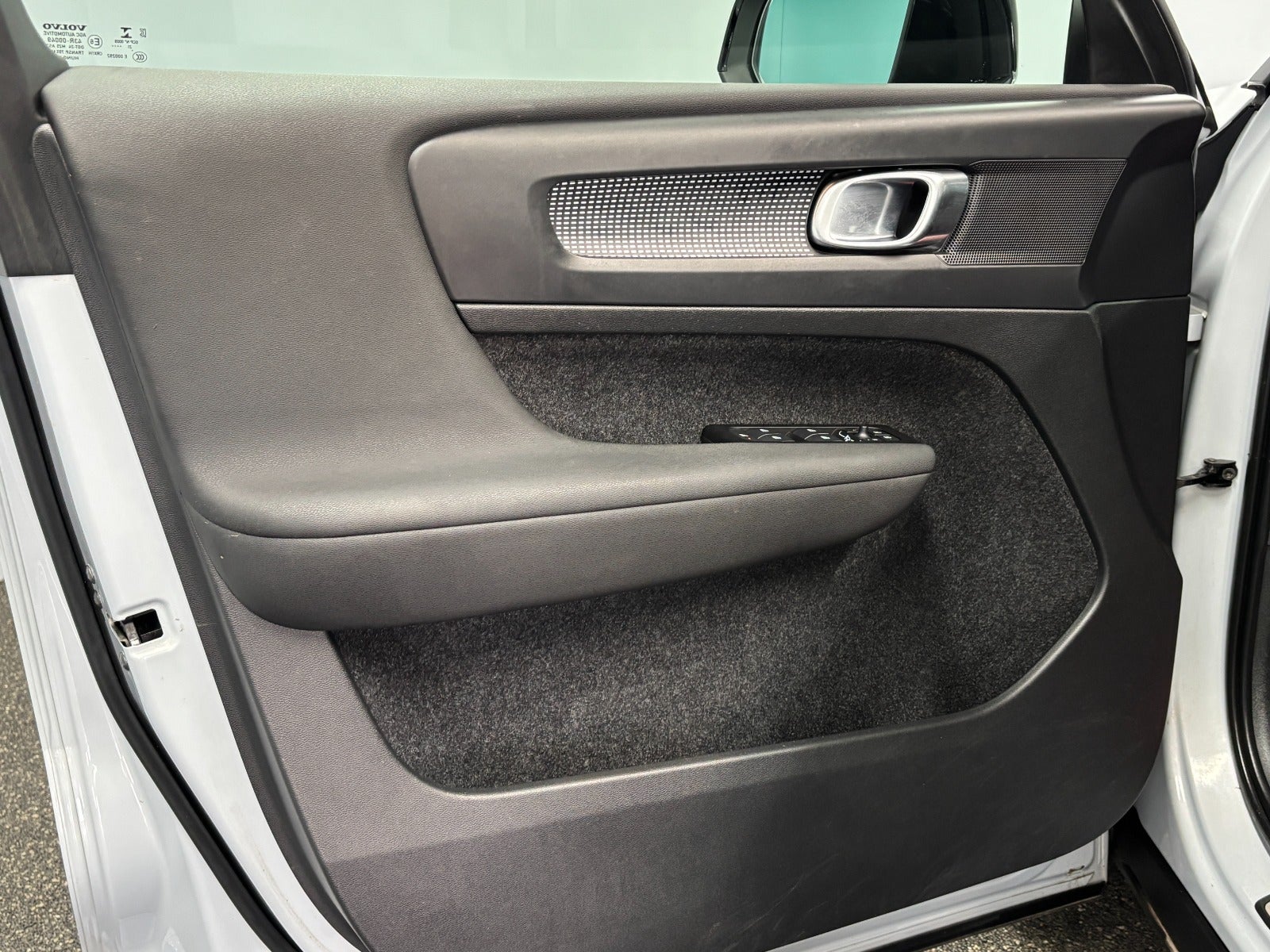Billede af Volvo XC40 1,5 T5 ReCharge R-Design aut.