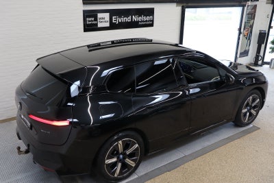 BMW iX xDrive40 Fully Charged