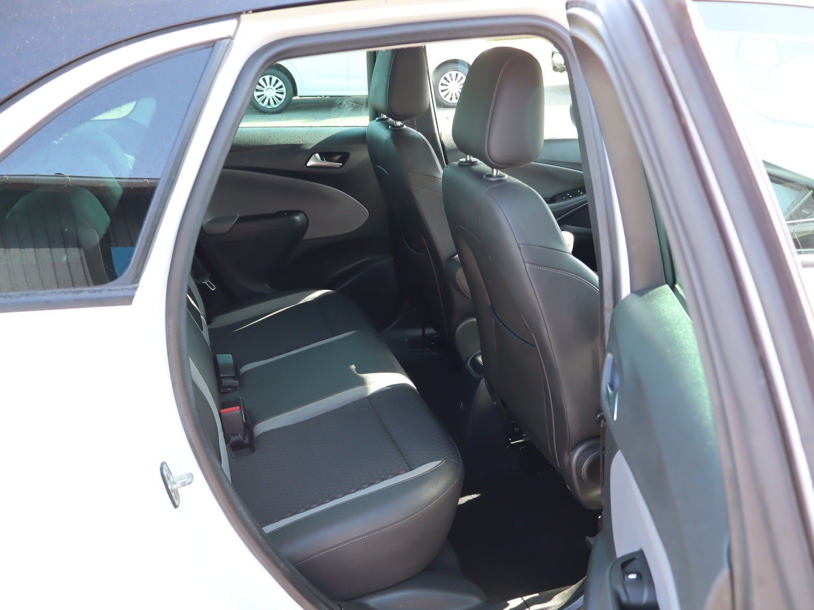 Billede af Opel Crossland X 1,2 T 110 Exclusive aut.