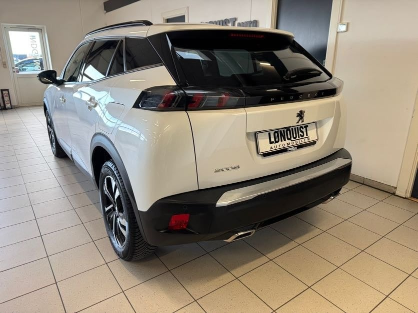 Peugeot 2008 PureTech 130 Vision Sport EAT8 Peugeot 2008 PureTech 130 Vision Sport EAT8